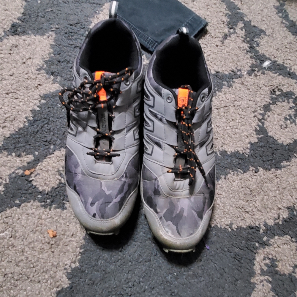 WGGN SUV mens shoes 11.5 sz 46 sz